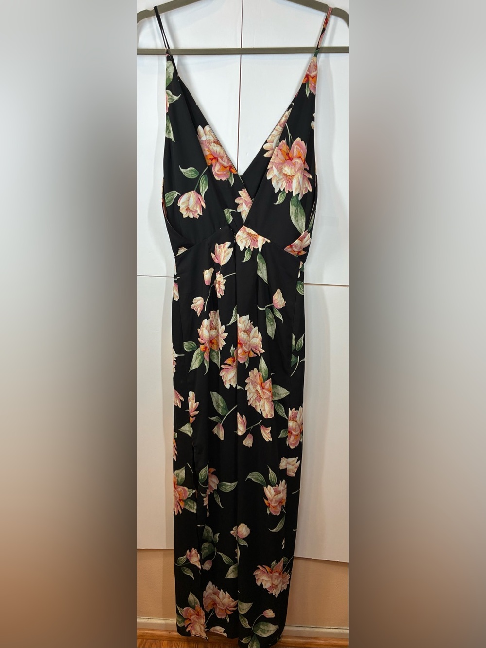 Lush Black Floral Maxi Dress Side Slit V-Neck Low Back Peony Print Size XS - Picture 5 of 8